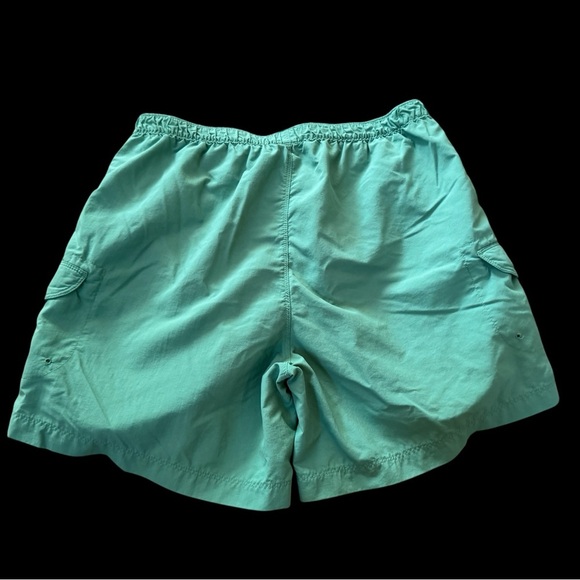 The North Face Shorts Womens Large Green Mesh Lined Belted 6” Outdoor Pockets - Picture 2 of 5
